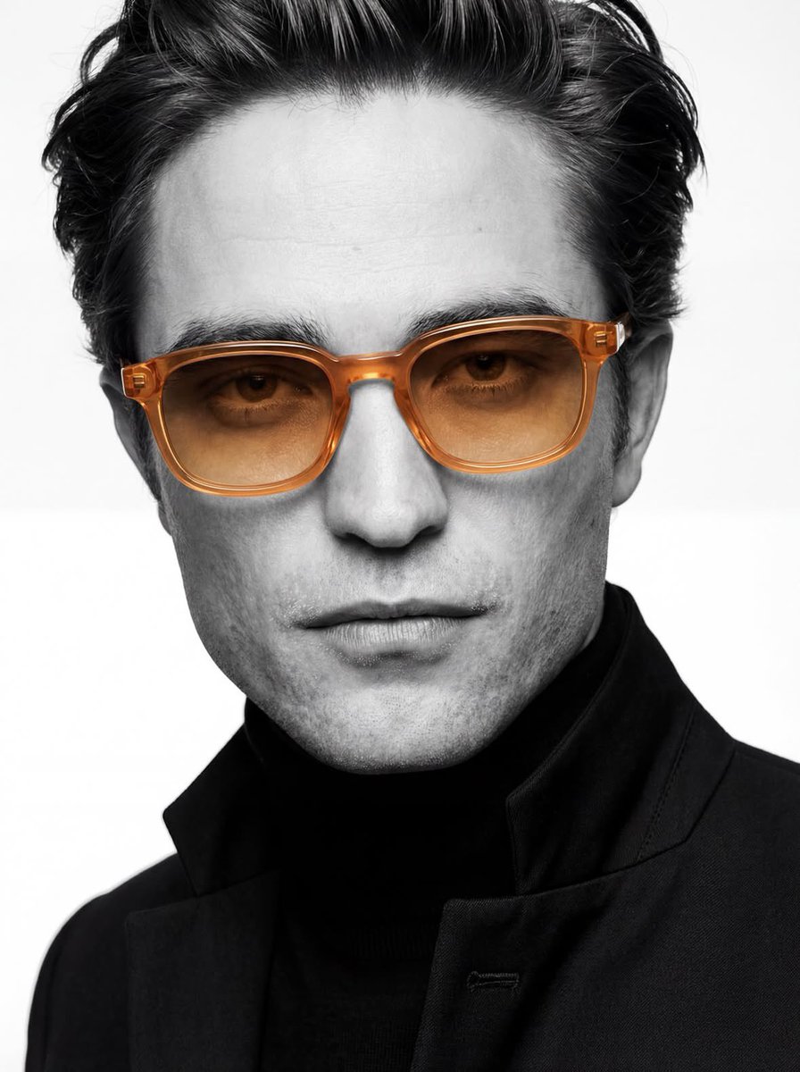 Ultra-realistic Studio Portrait with Monochrome Style thumbnail 4
